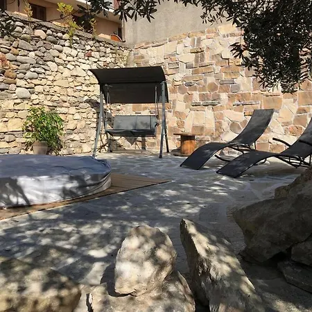 'piccolo Paradiso' Vila