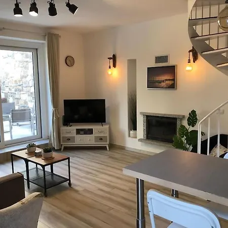 Villa 'piccolo Paradiso' Angera